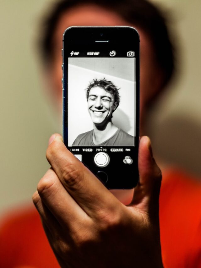 Read more about the article Google’s Interesting Tool Google Reverse Image  identify fake images